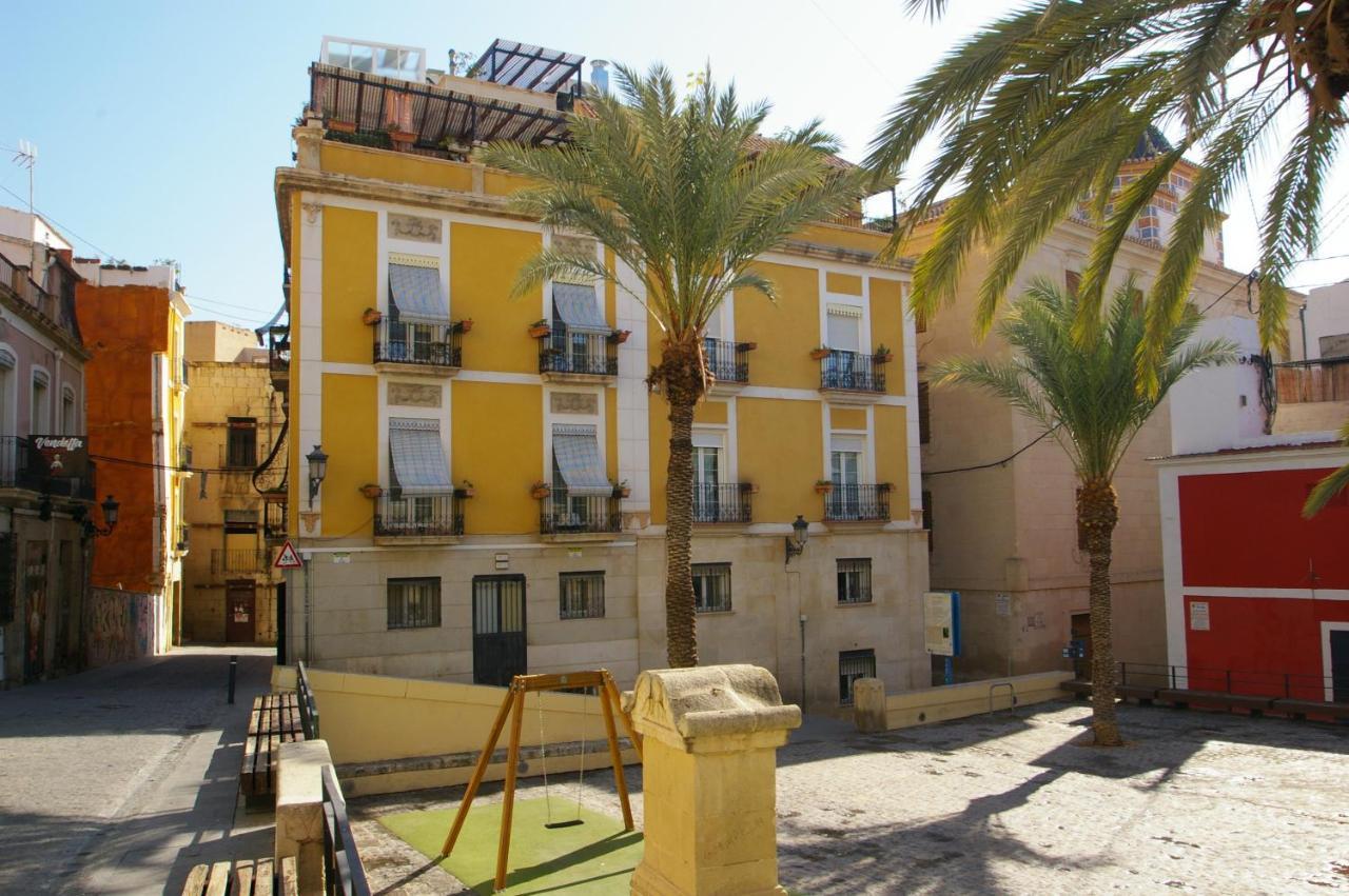 阿利坎特Edificio Amarillo En El Barrio公寓 外观 照片